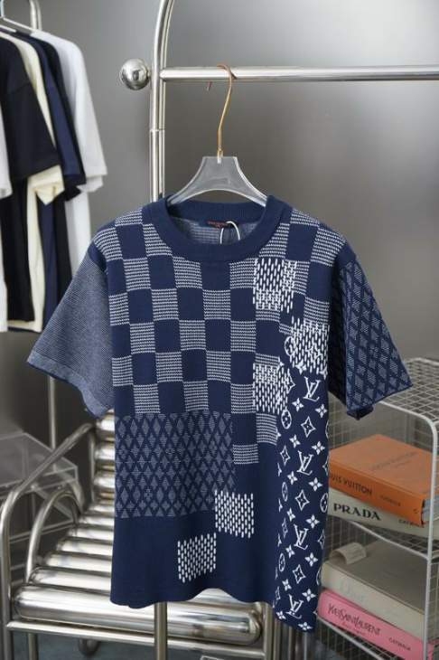 Picture of Louis Vuitton Sweaters _SKULVS-XLhgntx2147220